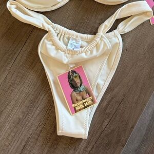 Strawberry milk mob dolce far niente bottom in small NWT